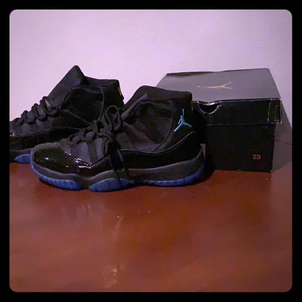 Jordan 11s